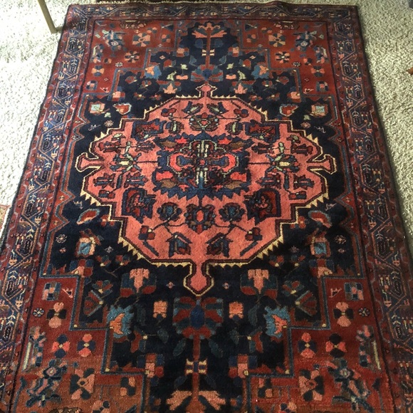 4x7 Persian rug, with coral, blue rust - Picture 1 of 2